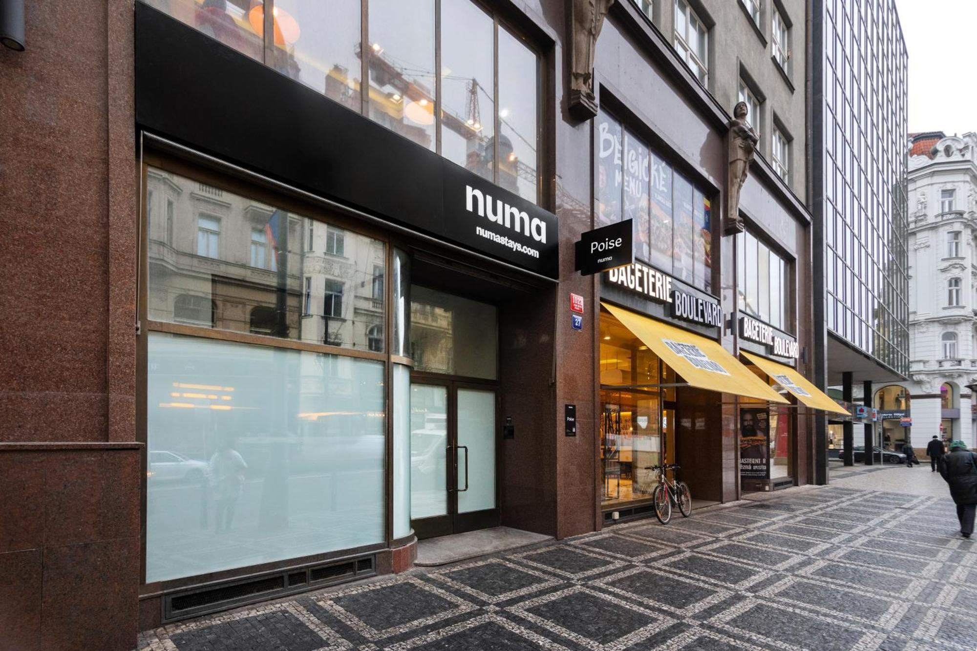 Numa Prague Poise Aparthotel Exteriör bild