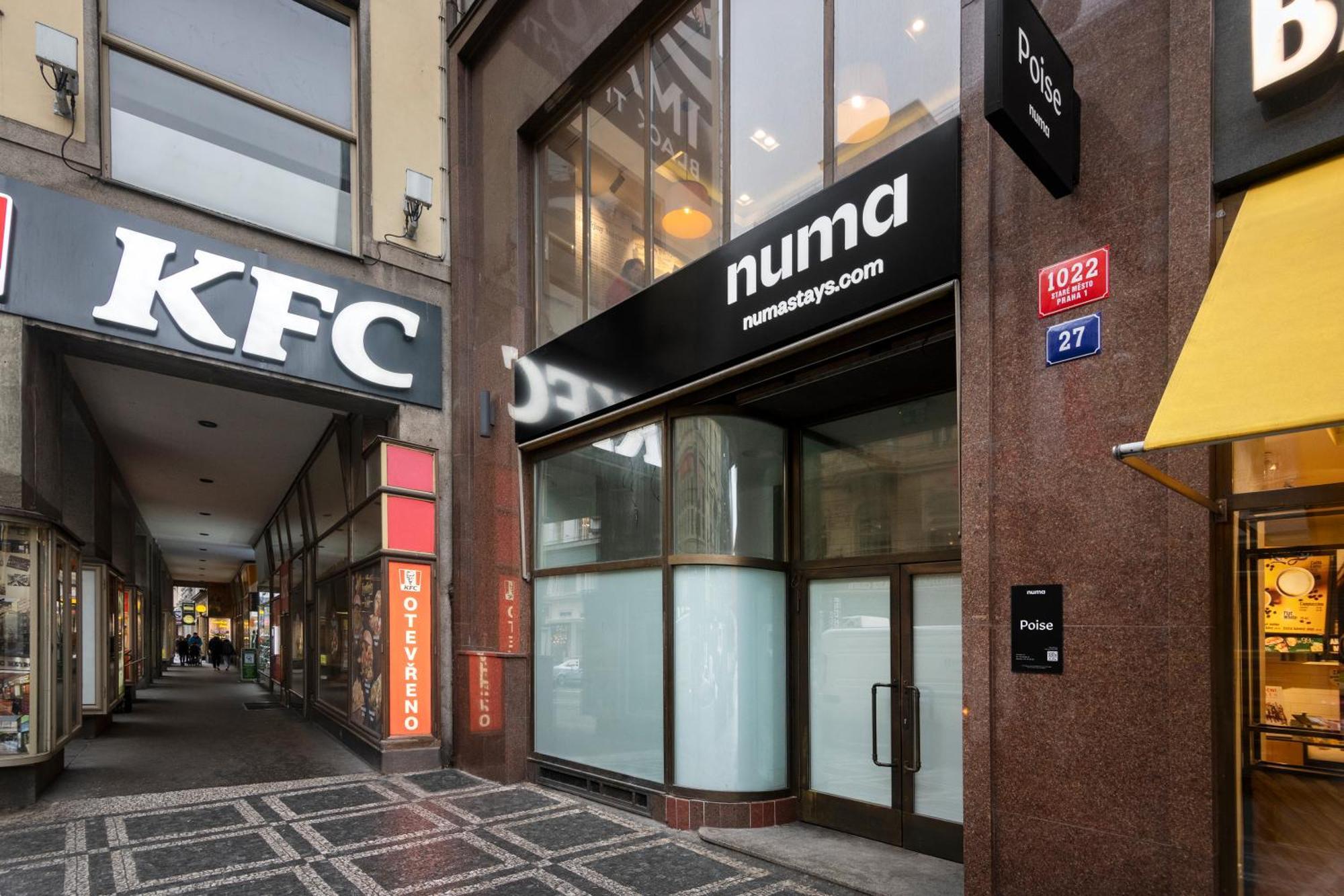Numa Prague Poise Aparthotel Exteriör bild